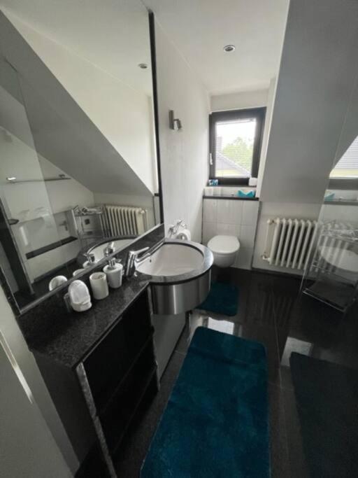 Zentrale Im Gruenen! Appartement *