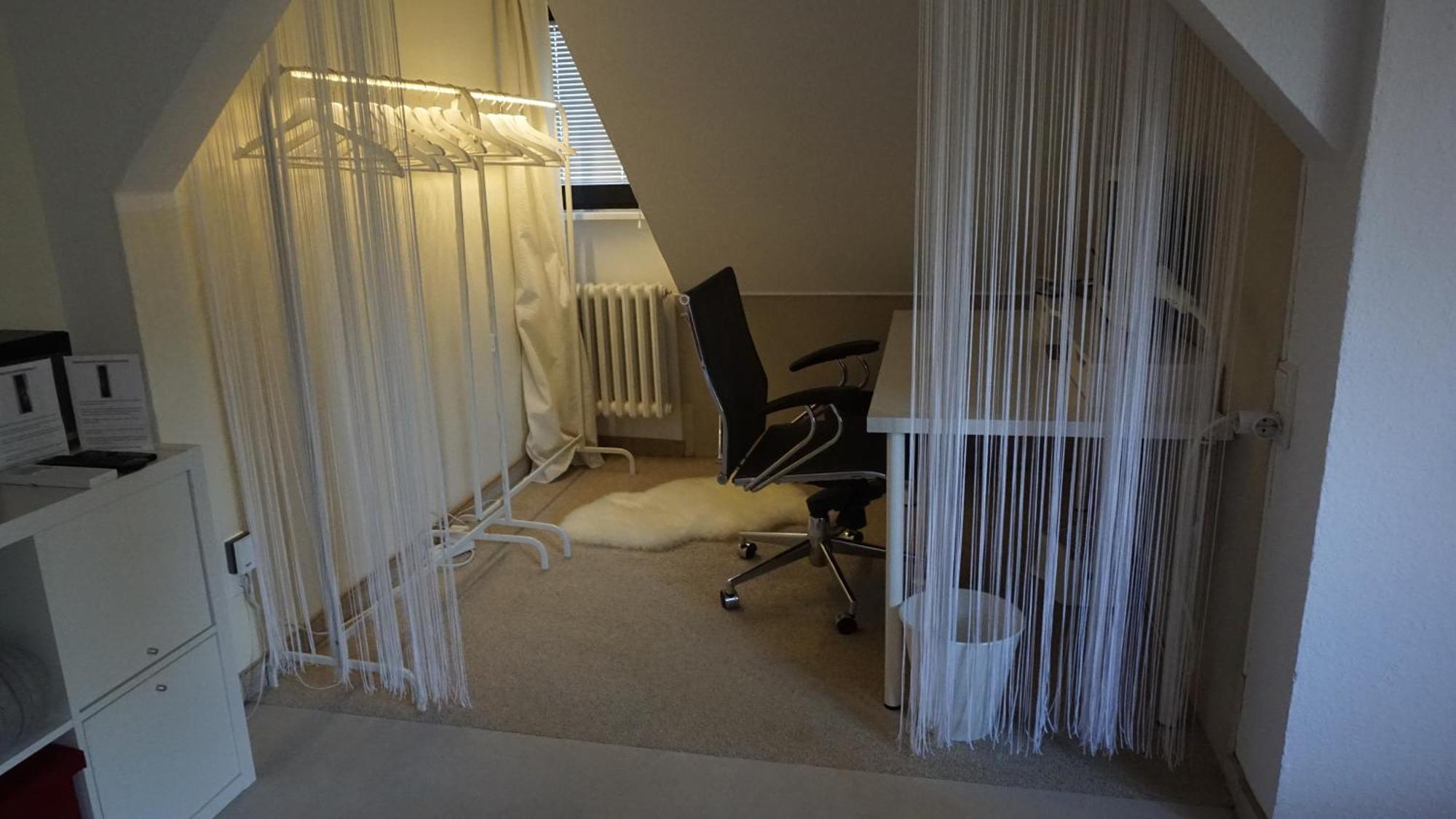 Zentrale Im Gruenen! Appartement *